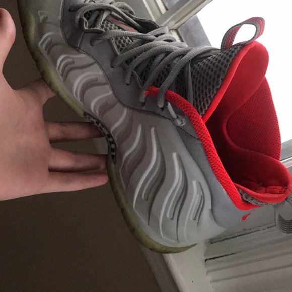 Yeezy  foamposite - Picture 3 of 3
